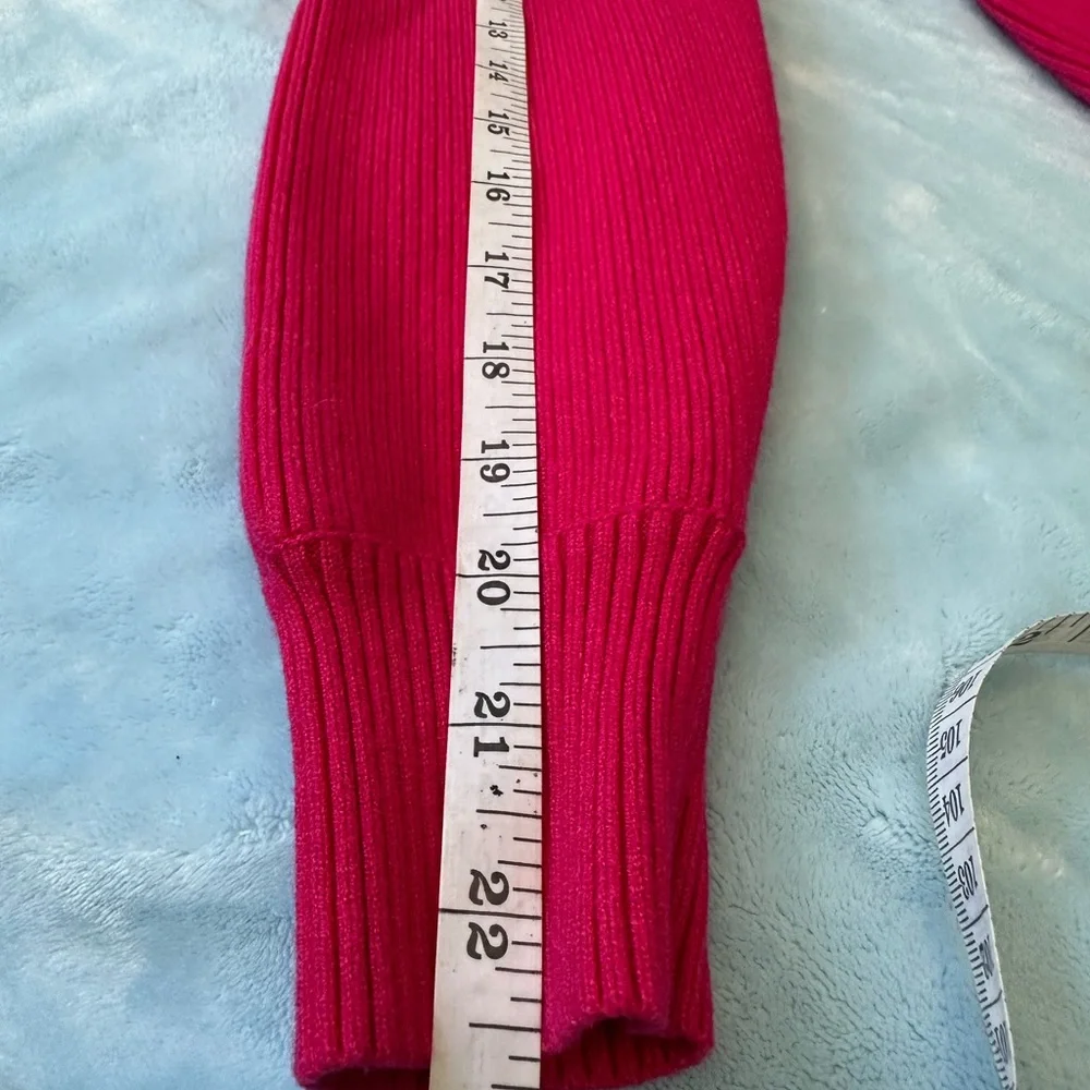 Fucsia pink Mock Neck Sweater Dress size Medium Long Sleeve Short Length 33